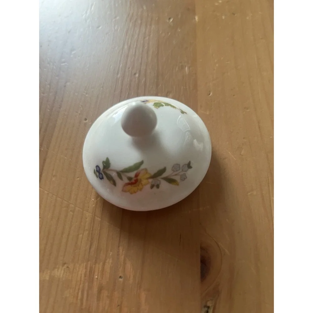 Aynsley Cottage Garden Fine Bone China Covered Ginger Jar Trinket Box England